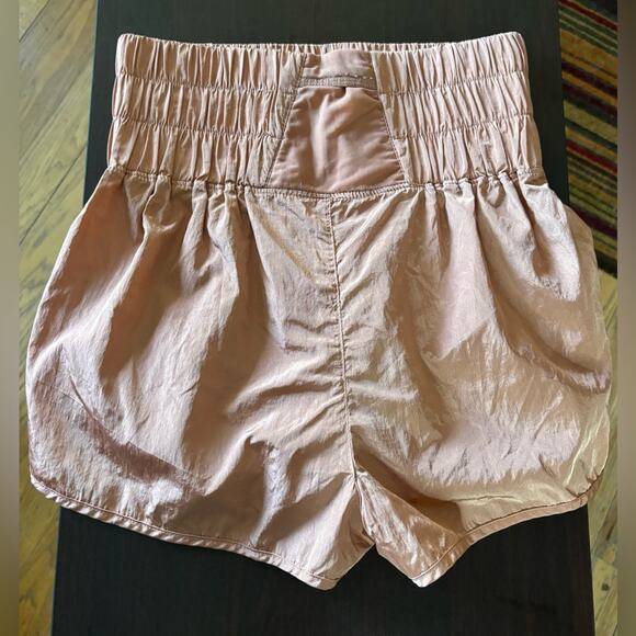 Free People- FP Movement shorts- no lining Women’s size‎ small Rose Mauve - Picture 6 of 7